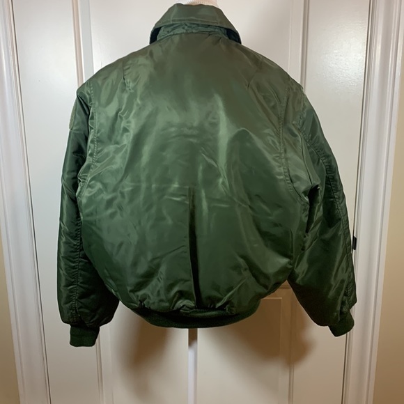 NWOT ultra force puffer bomber jacket military green - Picture 4 of 15
